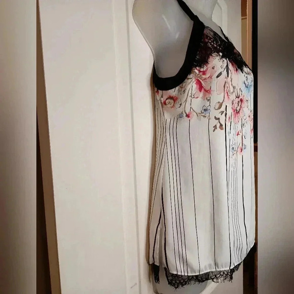 WHITE HOUSE BLACK MARKET Barbiecore boho chic lace flowy floral top (#888) - Picture 5 of 9